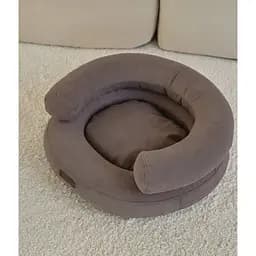 Лежак ортопедичний для собак "Marshmallow" коричневий М (90*75)