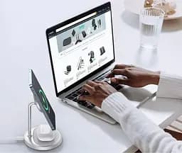 Бездротовий зарядний пристрій Choetech T581-F Magnetic 2 в 1 Wireless Charging White [101518] - мініатюра 3
