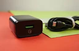 Блок живлення Hoco C72Q 18w зарядний пристрій з Quick Charge 3.0 - мініатюра 3