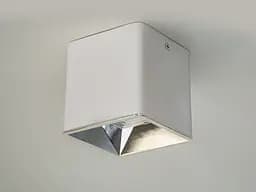 Накладний точковий світильник Diasha