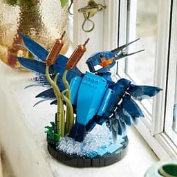 Конструктор LEGO Icons Птах рибалочка 834 деталі (10331) - мініатюра 4
