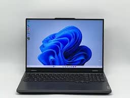 Ноутбук Lenovo 16" Legion 5 Pro 16IRX8, i7-13700HX, 32 GB, 960 GB, NVIDIA GeForce RTX 4070, 2560x1600, IPS (SH2509946) Б/у
