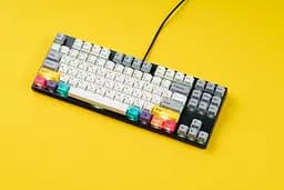 Клавіатура Varmilo APT87 CMYK C-TK Red WL/USB-A White Led (A92A024D4A5A17A007) - мініатюра 11
