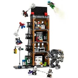 Конструктор LEGO Super Heroes Marvel Людина-павук проти Містеріо: Дейлі Б'юґл 781 деталь (76342) - мініатюра 2