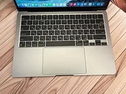 Ноутбук Apple MacBook Air 13.6" 2022 M2/8/512 (HT0DGG2JFM) Б/в - мініатюра 2