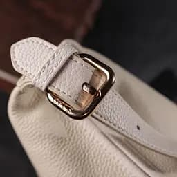 Зручна жіноча сумка з однією довгою ручкою з натуральної шкіри Vintage 22307 біла - мініатюра 8