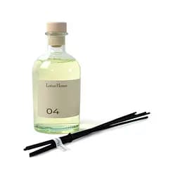 Диффузор Lotus Home - 04 (мускус, кедр) 250 мл