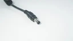 Блок живлення для ноутбука Lenovo 20V, 4.5A, 90W, 5.5x2.5мм, 3 hole, прямий роз'єм, black (без кабеля!) - мініатюра 3