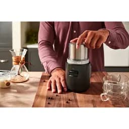 Кавомолка KitchenAid Go Cordless 12V бездротова з акумулятором (5KBGR111BM) - мініатюра 7