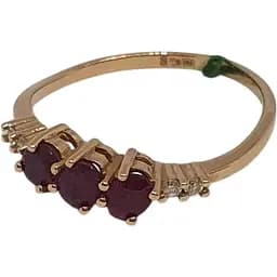 Золотое кольцо ЮЗ "Багет" с бриллиантами и рубинами. Артикул 11444 17