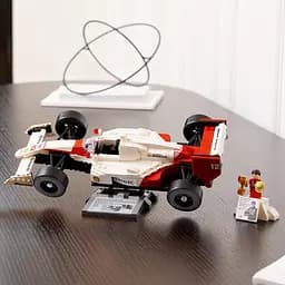 Уцінка. Конструктор LEGO Icons McLaren MP4/4 і Айртон Сенна 693 деталей (10330) - мініатюра 4