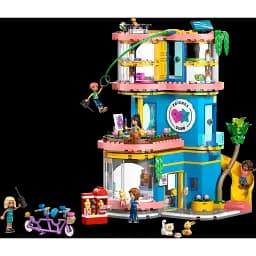 Конструктор LEGO Friends Клубний будинок друзів HLC 794 деталі (42689) - мініатюра 3