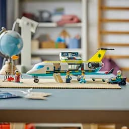 Конструктор LEGO City Літак швидкої медичної допомоги 403 деталей (60465) - мініатюра 11