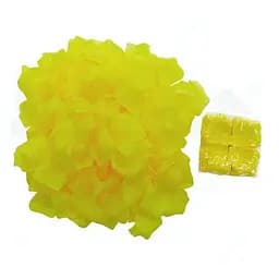 Лепестки роз