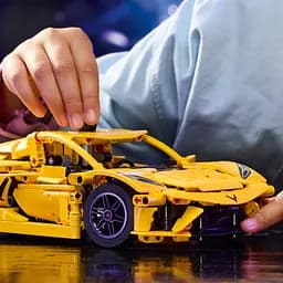 Уцінка. Конструктор LEGO Technic Chevrolet Corvette Stingray 732 деталі (42205) - мініатюра 10