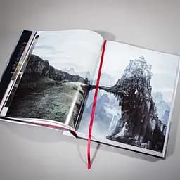 The Art of Game of Thrones: The official book of design from Season 1 to Season 8 - мініатюра 4