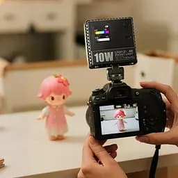 Накамерне світло Ulanzi C01RGB 10W Pocket light (L205) - мініатюра 9
