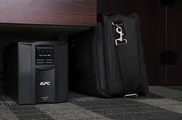 APC ДБЖ Smart-UPS 1000VA/700W, LCD, USB, SmartConnect, 8xC13 - мініатюра 3