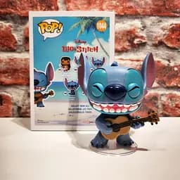 Ігрова фігурка Funko Pop Lilo & Stitch Стич з укулеле 9.6 см (55615) - мініатюра 5