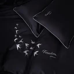 Наволочка MirSon Сатин Elit 0055 Black Pearl Freedom 70х70 см чорна (2200010538694)