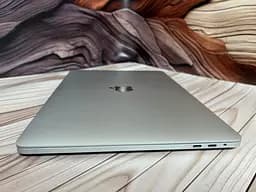 Ноутбук Apple MacBook Pro 13" 2020 i7-1068NG7/32/512 (C02F613BML87) Б/в - мініатюра 5