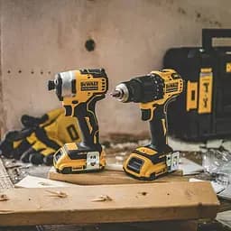 DeWALT Набір із двох акумуляторних інструментів DeWalt 18В XR дриль-шурупокрут DCD709 шурупокрут ударний DCF80 акб 2х2А·год ЗП та кейс 5.9кг - мініатюра 3