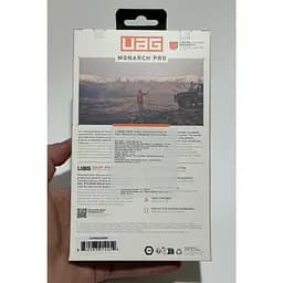 Оригінальний протиударний чохол UAG Monarch Pro MagSafe для iPhone 16 Plus Carbon Black 114455114242 - мініатюра 4