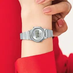 Годинник CASIO LA700WE-7AEF