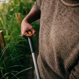 Розпушувач Fiskars Ergonomic 13 см з ергономічною ручкою 150 см (1076978) - мініатюра 3