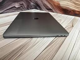 Ноутбук Apple MacBook Pro 15" A1707 i7-7820HQ/16/1TB (C02TX0XHHTDF) Б/в - мініатюра 6
