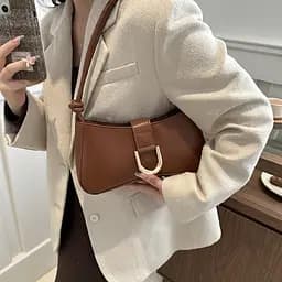 Кросбоді з еко-шкіри коричневе Lilly P2-6718C