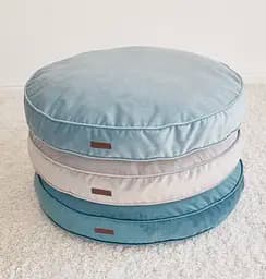 Лежак-подушка ортопедична для собак "Pearl" з ефектом пам'яті Memory Foam ніжно-блакитний М 85см - мініатюра 3