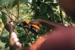 Секатор Fiskars Plus P741 Anvil до 24 мм (1057171) - мініатюра 2