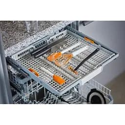 Вінчик Fiskars Functional Form з силіконовим покриттям білий (1023613) - мініатюра 9