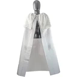 Плащ с меховым воротником