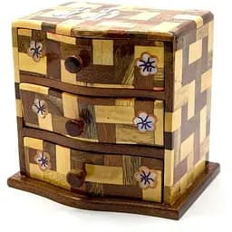 Скринька 3 відділення 10.5х11.5х9 см