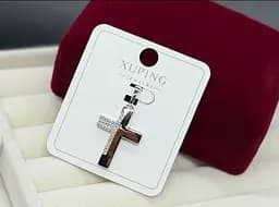 Кулон хрестик жіночий Xuping з медичного золота, з декоративними вставками Гіпоалергенна біжутерія під біле золото