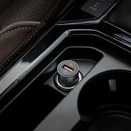 Автомобільний зарядний пристрій Hoco Z32A QC 3.0 18W (чорний) - мініатюра 3