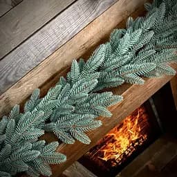 Гирлянда хвойная Hvoya Classic литая голубая 1.2 м