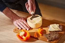 Ніж-слайсер Fiskars Functional Form для м'якого сиру (1016128) - мініатюра 6