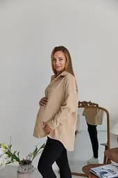 Жіноча сорочка для вагітних стилю oversize з мікровельвету Varna розмір 2XL-3XL Lullababe бежева - мініатюра 4