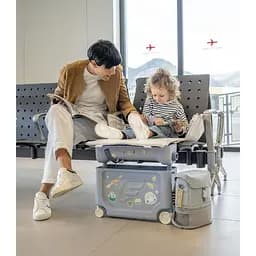 Дитяча валіза-ліжечко для подорожей Stokke JetKids Bedbox Arctic Blue (681302) - мініатюра 11