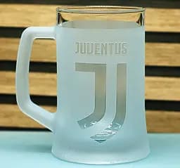 Пивний келих 660 мл ФК Juventus Ювентус з гравіюванням подарунок для фаната   футбольний кухоль