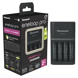 Зарядное устройство для аккумуляторов АА/ААА Smart-Quick Charger + 4 AA 2500 мАч PANASONIC