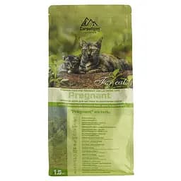 Сухой корм для беременных и лактирующих кошек Carpathian Pet Food Pregnant с курицей и скумбрией 1,5 кг