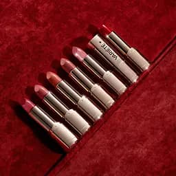 Помада для губ Eveline Cosmetics Variete Satin Lipstick 04 First Kiss 4 г - мініатюра 6
