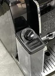 Кавомашина DeLonghi ECAM 350.50 B Dinamica LatteCrema System STOCK - мініатюра 6