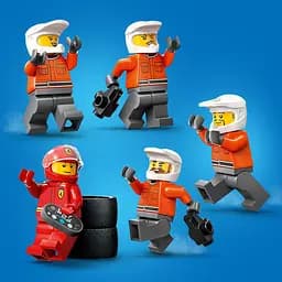 Конструктор LEGO City Піт-стоп і піт-екіпаж F1 з болідом Ferrari 322 деталі (60443) - мініатюра 7