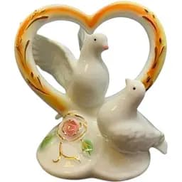 Статуетка Голуби з серцем порцеляна 11х11х7 см