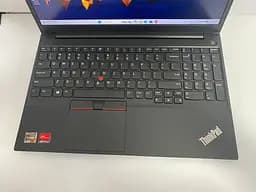 Ноутбук Lenovo ThinkPad E15 Gen 2 15,6" (Ryzen 7 4700U / 8 Ядер / 16GB / SSD 256GB) Refurbished - мініатюра 3